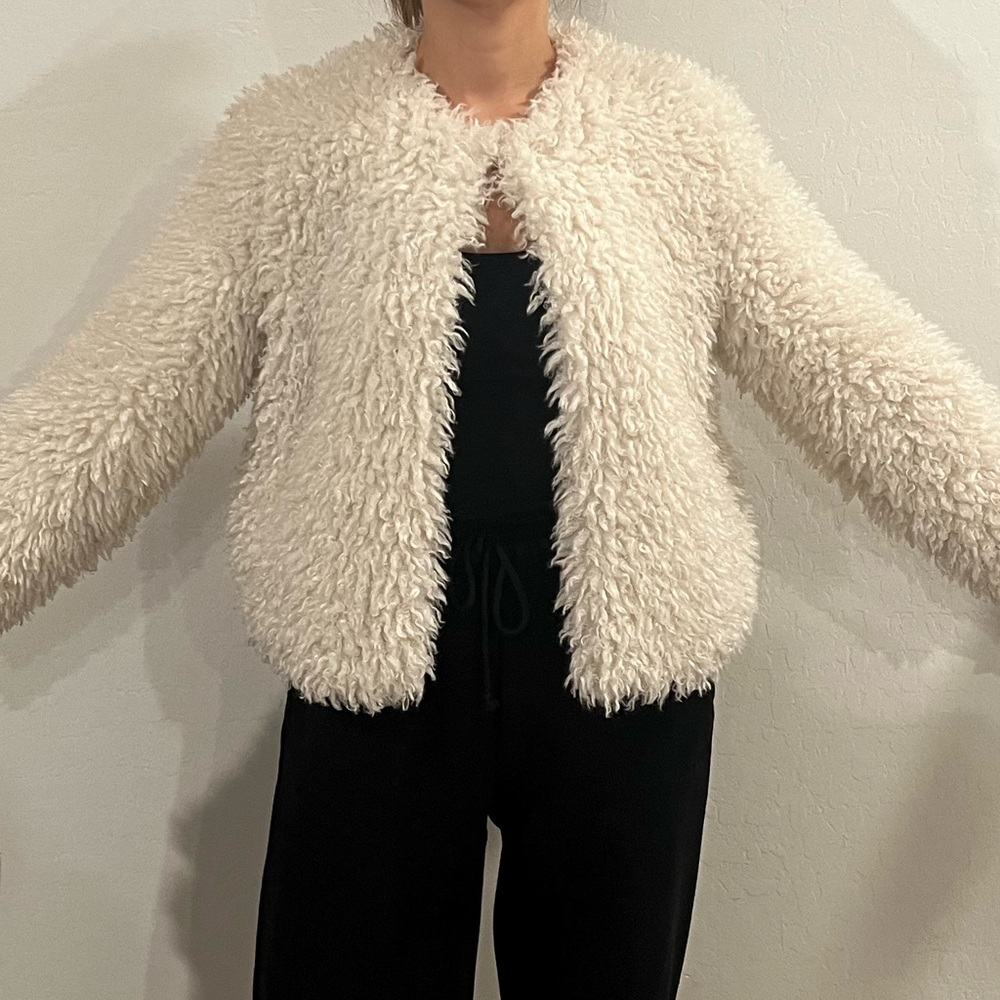 White Fuzzy Jacket - Picture 5 of 5